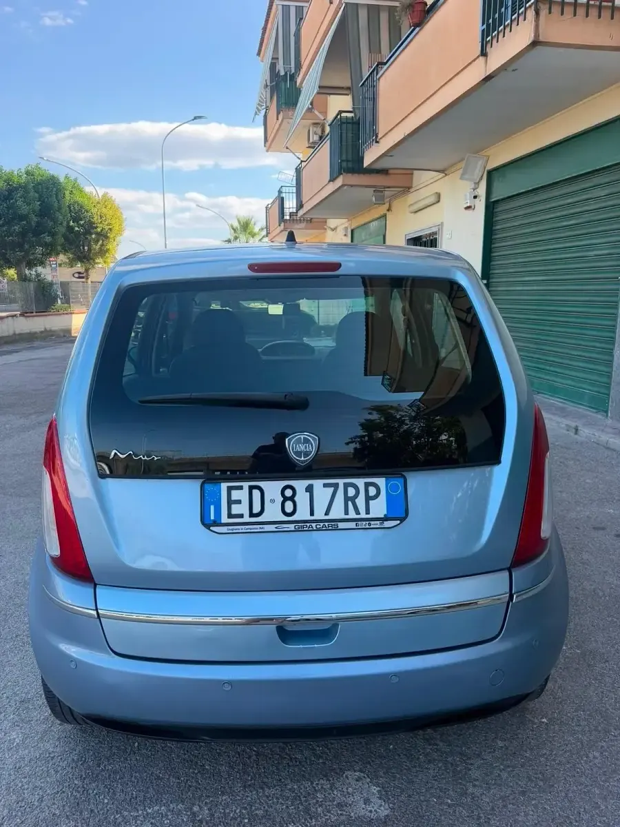 Usata Lancia Musa S 95 CV (69 kW) 2010 Blu Monovolume