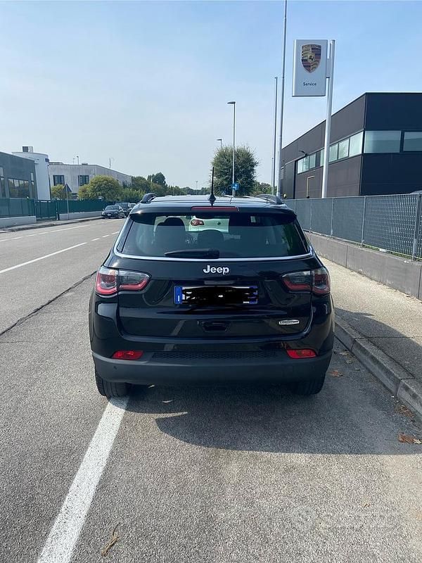 Usata Jeep Compass 140 CV (102 kW) 2018 Nero SUV