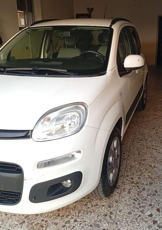 Usata Fiat Panda Lounge 80 CV (58 kW) 2015 Utilitaria