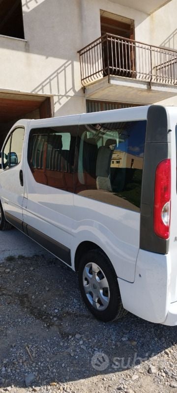 Usata Renault Trafic 80 CV (58 kW) 2012 Monovolume