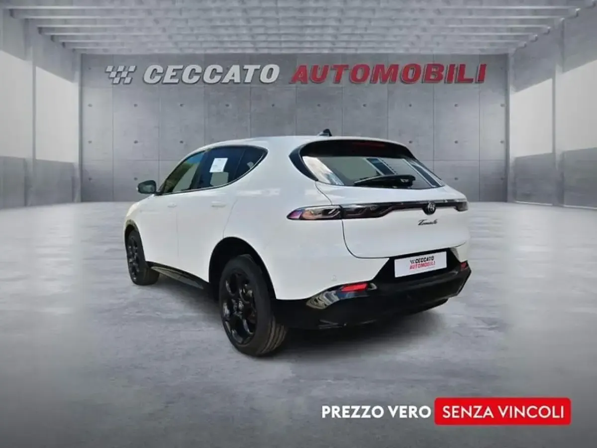 Nuova Alfa Romeo Tonale Ti 160 CV (117 kW) 2026 Bianco SUV
