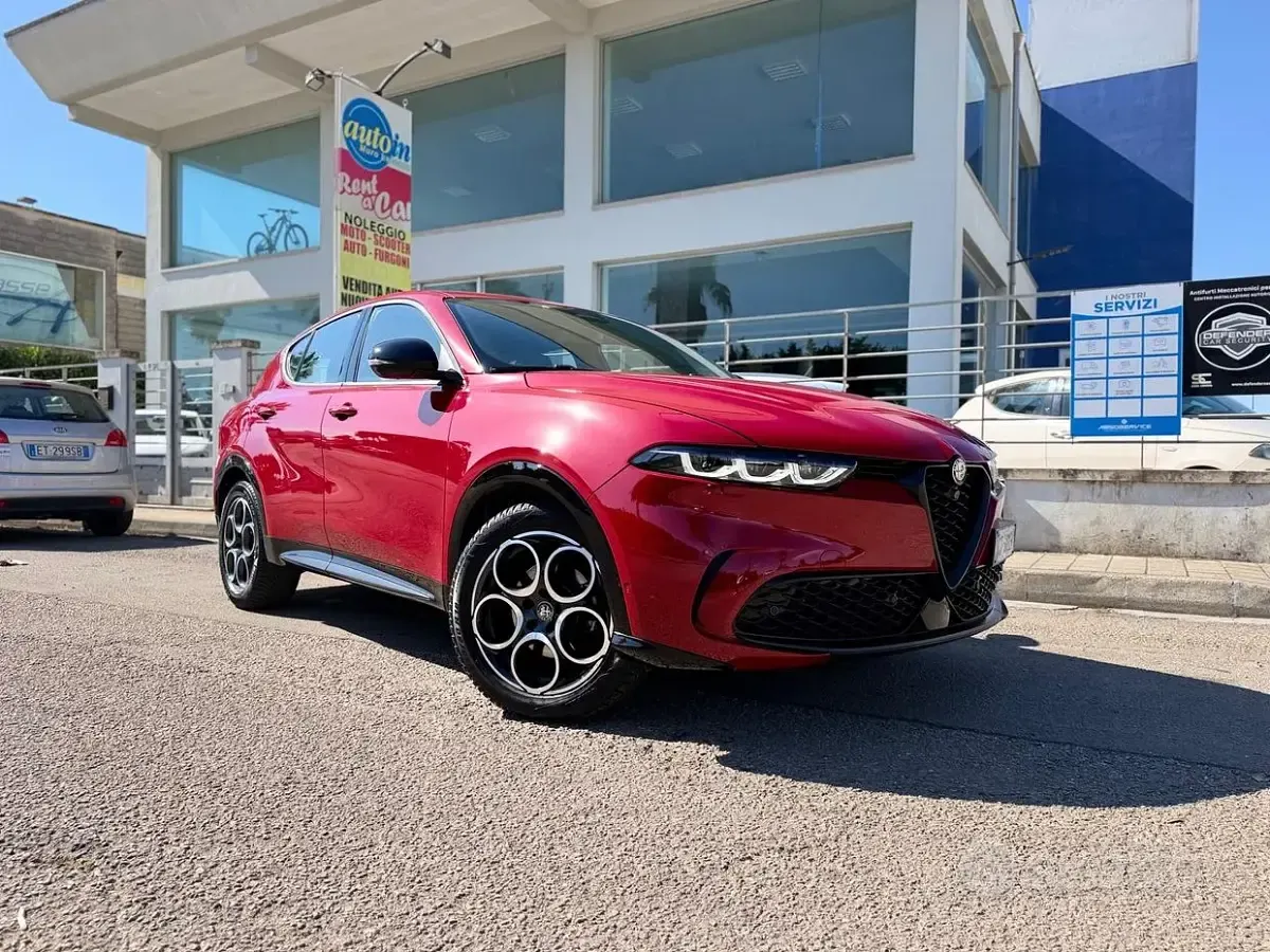Usata Alfa Romeo Tonale Sprint 131 CV (96 kW) 2024 Rosso SUV
