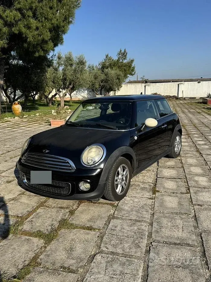 Begagnad Mini One D 90 HK (66 kW) 2011 Svart Halvkombi