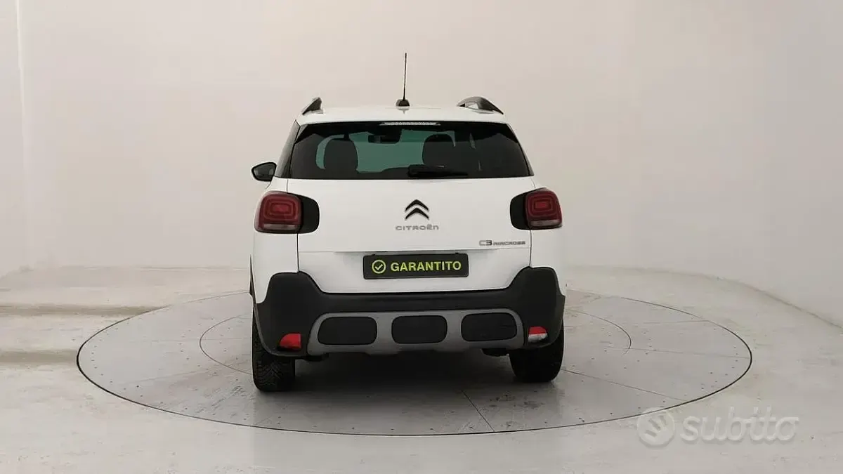 Usata Citroën C3 Aircross Shine 120 CV (88 kW) 2022 Bianco SUV