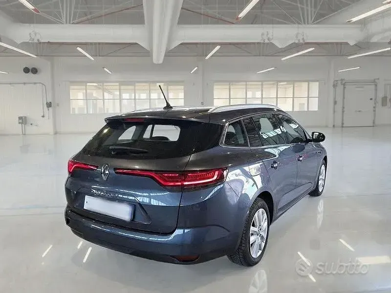 Usata Renault Mégane GrandTour Business 115 CV (84 kW) 2022 Grigio Station wagon