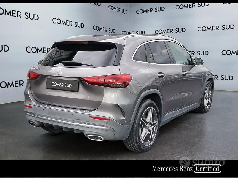 Usata Mercedes GLA200 Premium 150 CV (110 kW) 2022 Grigio SUV