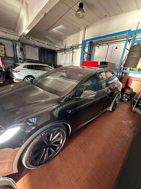 Nero Usata 2023 Tesla Model X Plaid SUV | 145.000 € - Immagine 1/4