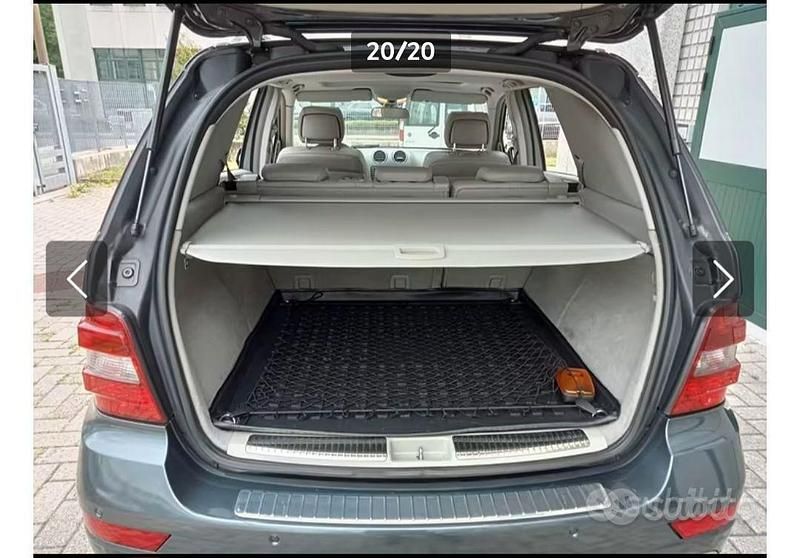 Usata Mercedes ML350 Premium 211 CV (155 kW) 2009 Grigio SUV