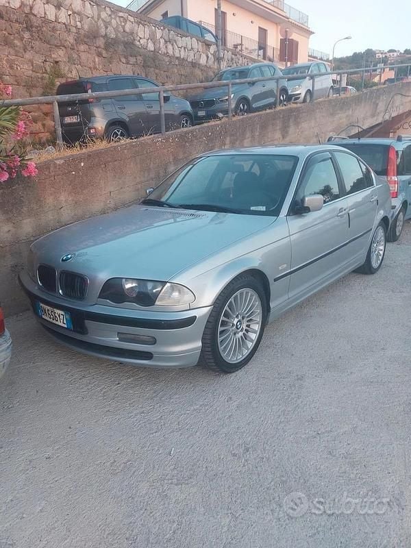 Usata BMW 330 184 CV (135 kW) 2000 Grigio Berlina