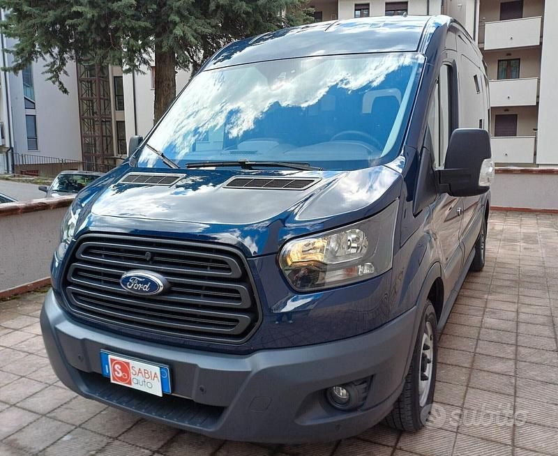 Usata Ford Transit 131 CV (96 kW) 2019 Blu Station wagon