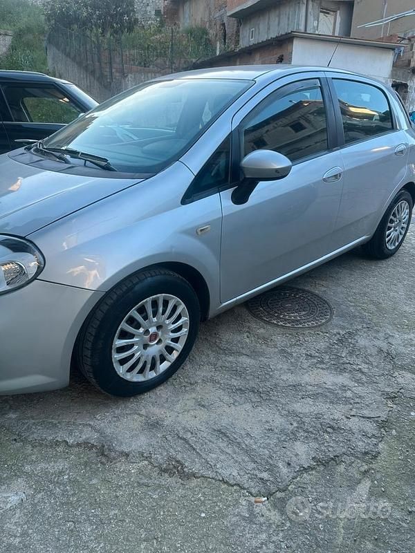 Usata Fiat Grande Punto 2010 Grigio Utilitaria