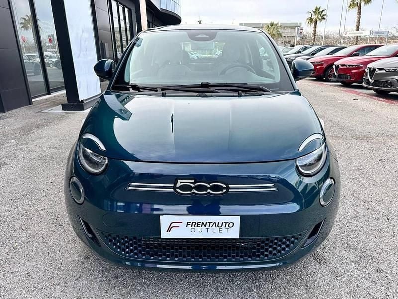 Usata Fiat 500e Icon 42 kW (58 CV) 2023 Blu Berlina