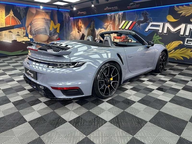 Usata Porsche 911 Turbo S Cabriolet 650 CV (478 kW) 2023 Grigio Cabrio