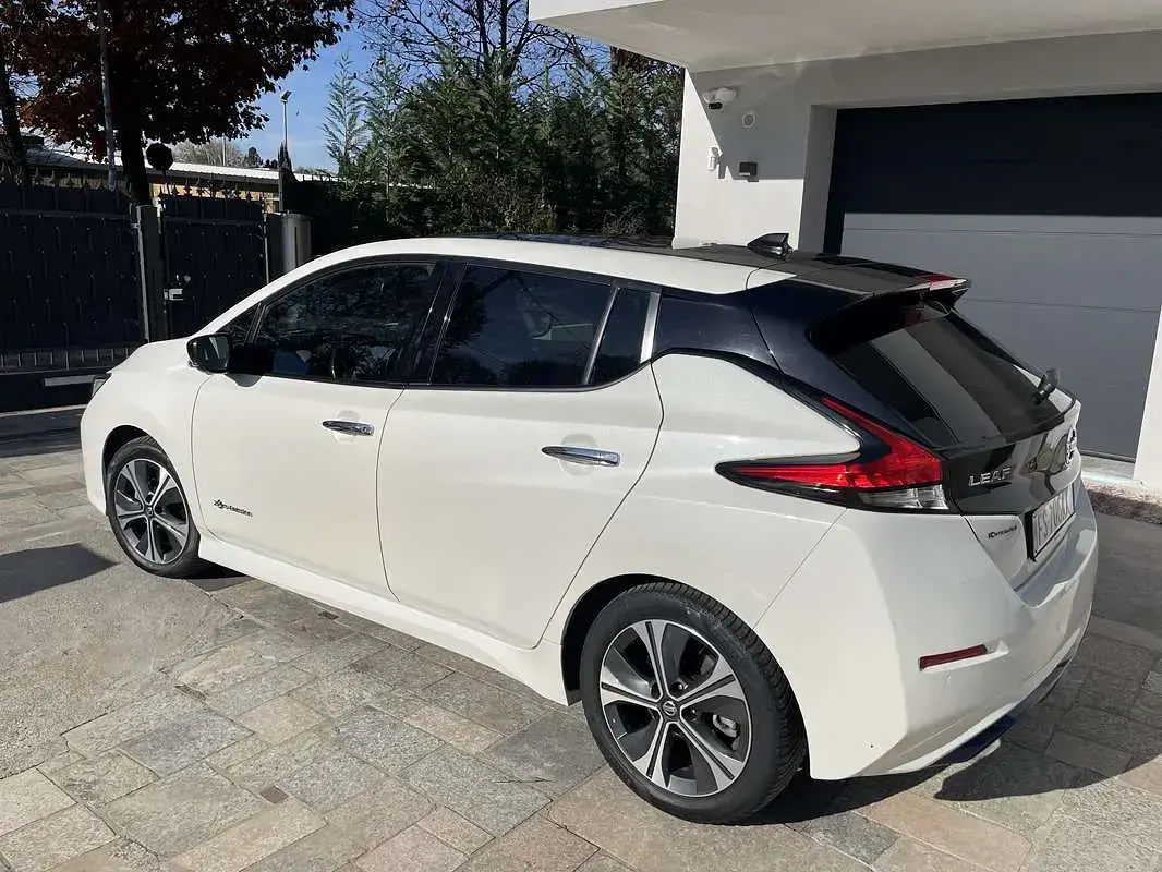 Usata Nissan Leaf N-Connecta 89 kW (122 CV) 2018 Bianco Utilitaria