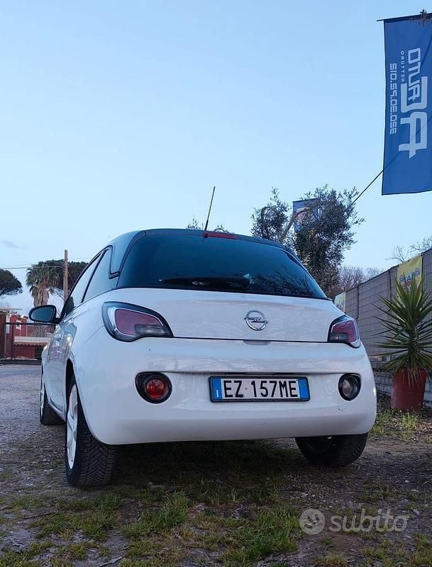 Usata Opel Adam Glam 87 CV (63 kW) 2015 Bianco Utilitaria