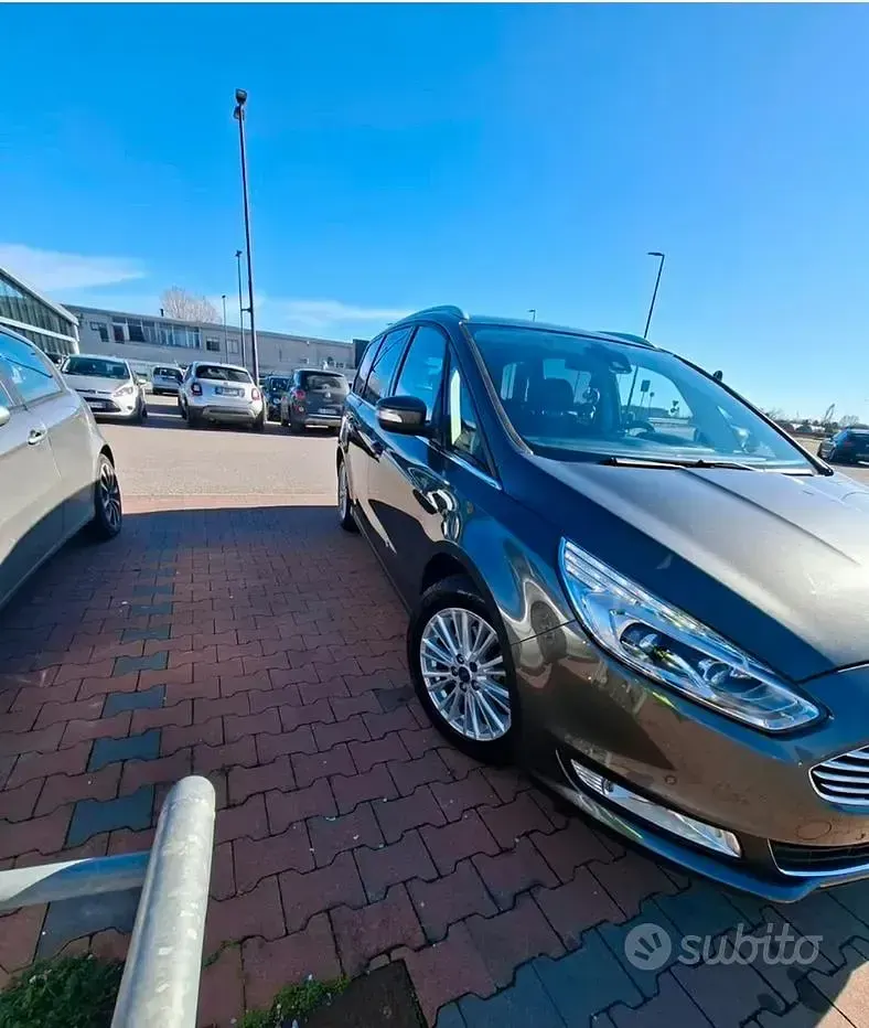 Usata Ford Galaxy 180 CV (132 kW) 2017 Grigio Monovolume