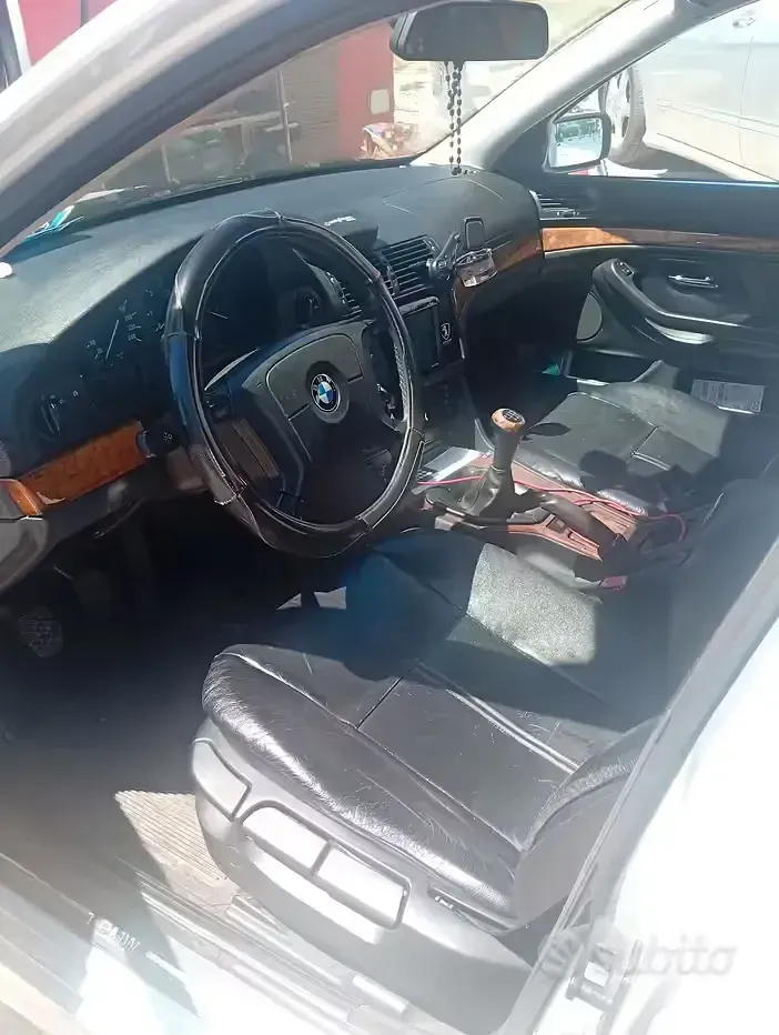 Usata BMW 530 193 CV (141 kW) 2002 Grigio Station wagon