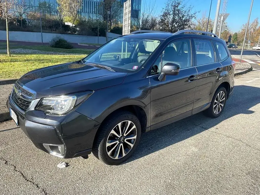Usata Subaru Forester Sport 147 CV (108 kW) 2018 Grigio SUV