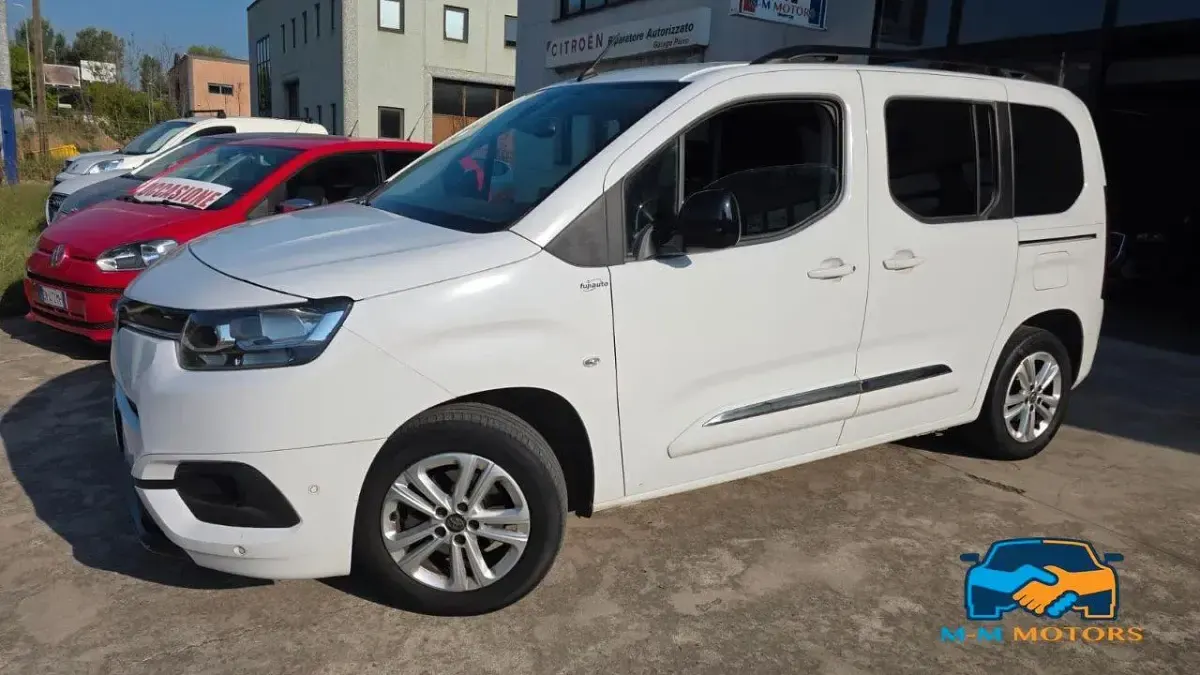 Usata Toyota Proace Verso City 110 CV (80 kW) 2023 Bianco Station wagon