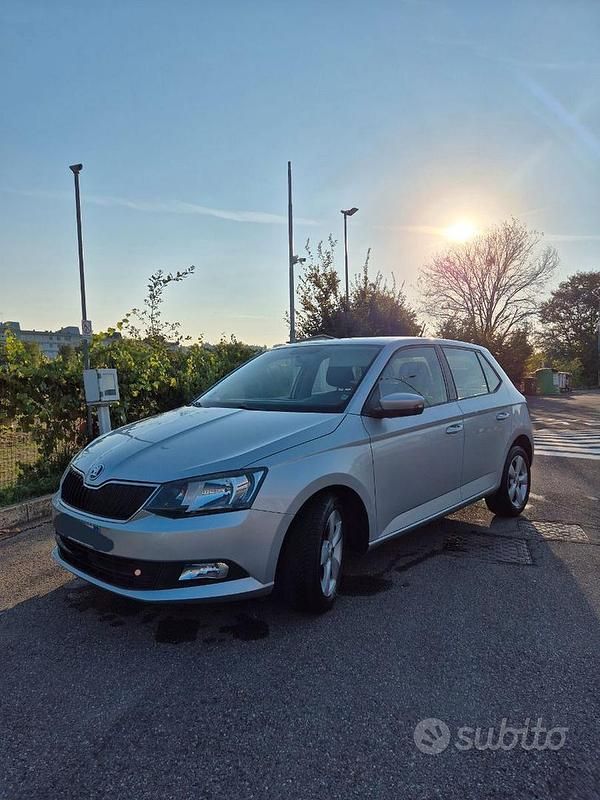 Usata Skoda Fabia 90 CV (66 kW) 2015 Grigio Utilitaria