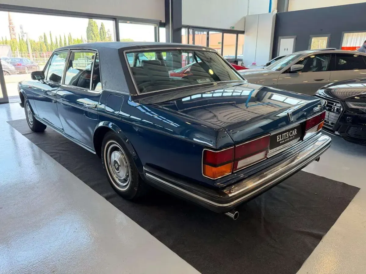 Usata Rolls Royce Silver Spur 218 CV (160 kW) 1982 Blu Berlina