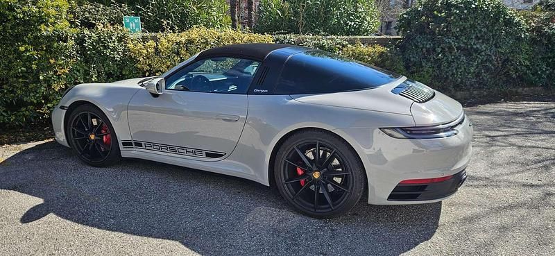 Usata Porsche 911 Targa 4S 385 CV (283 kW) 2021 Grigio Cabrio