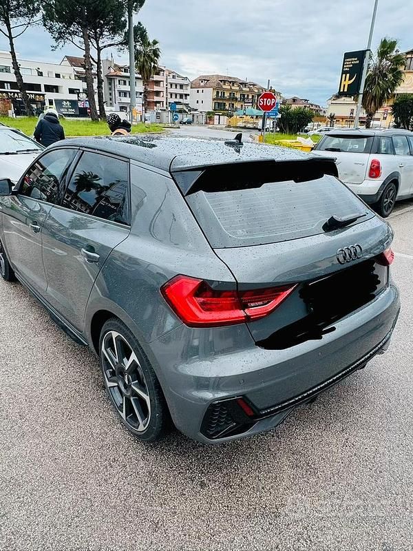 Usata Audi A1 150 CV (110 kW) 2019 Grigio SUV