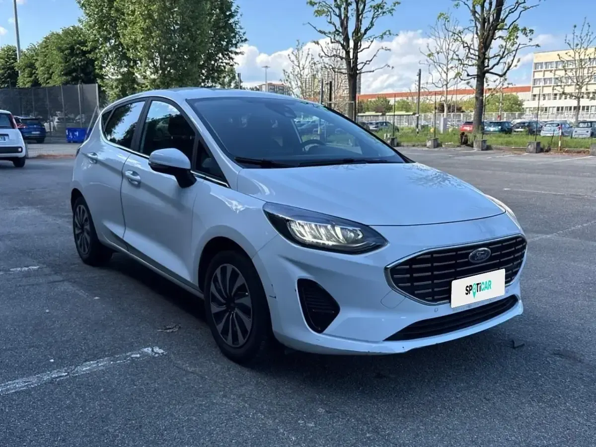 Usata Ford Fiesta Titanium 125 CV (91 kW) 2022 Bianco Utilitaria
