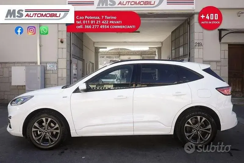 Usata Ford Kuga ST-Line 190 CV (139 kW) 2022 Bianco SUV