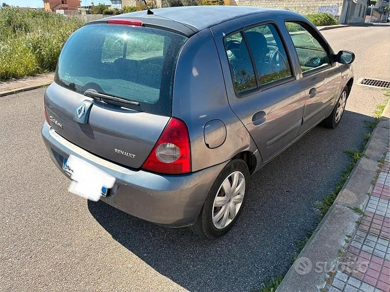Usata Renault Clio II 2007 Utilitaria