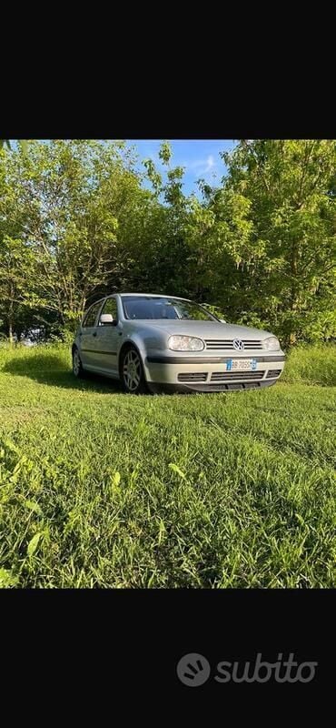 Grigio Usata 1999 VW Golf IV Tre volumi | 1200 € (Ottimo prezzo) - Immagine 1/4