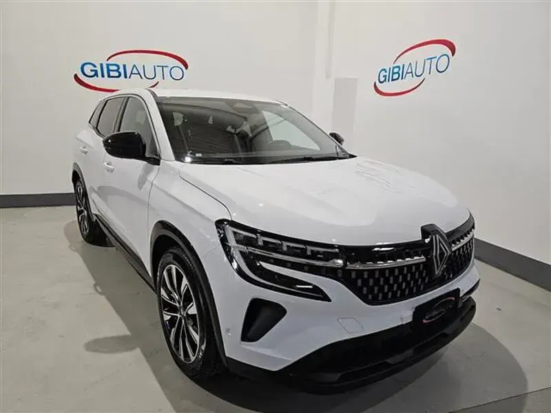 Usata Renault Austral Techno 200 CV (147 kW) 2023 Bianco SUV