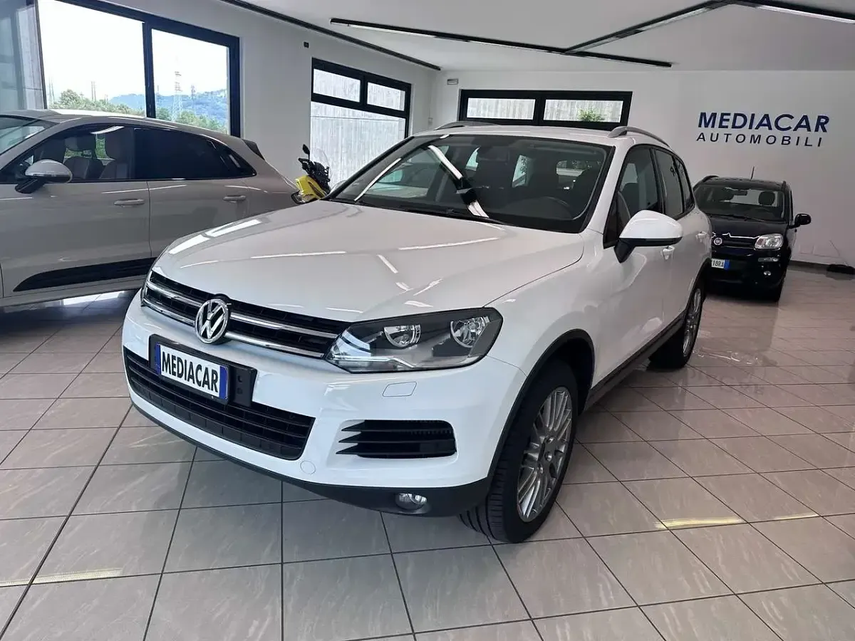 Usata VW Touareg 245 CV (180 kW) 2012 Bianco SUV