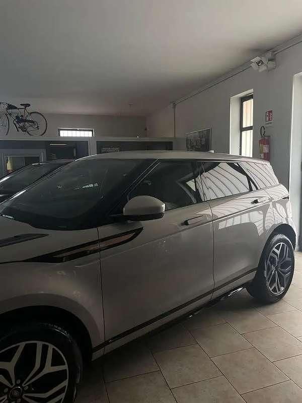 Begagnad Land Rover Range Rover evoque R-Dynamic 179 HK (131 kW) 2020 Silver SUV