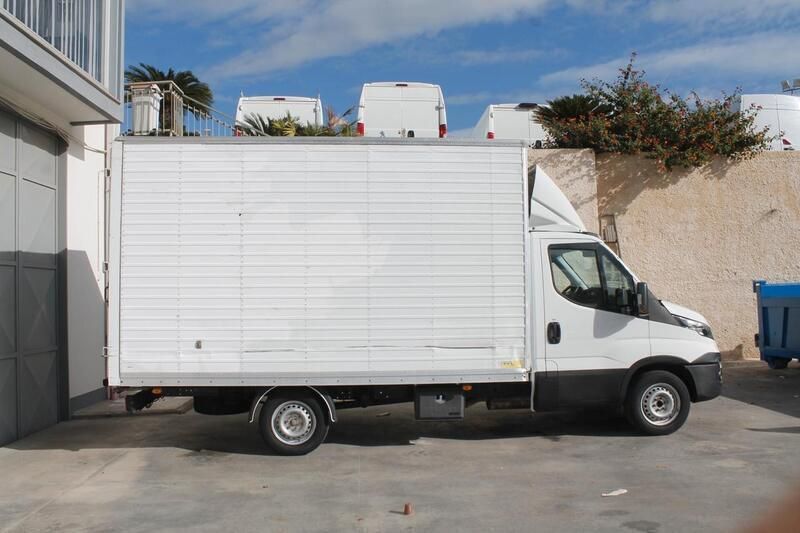 Usata Iveco Daily 145 CV (106 kW) 2015 Bianco