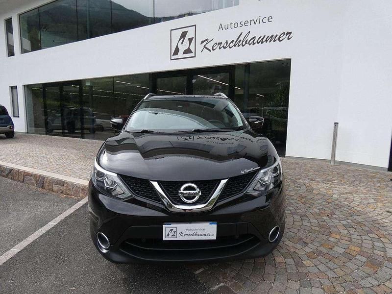 Usata Nissan Qashqai Tekna 131 CV (96 kW) 2015 Nero SUV