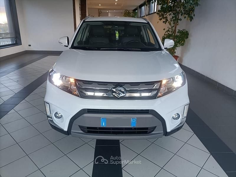 Usata Suzuki Vitara 120 CV (88 kW) 2016 Bianco SUV