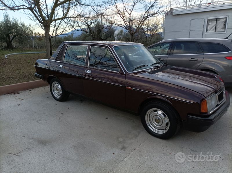 Usata Lancia Beta 115 CV (84 kW) 1982 Rosso Berlina