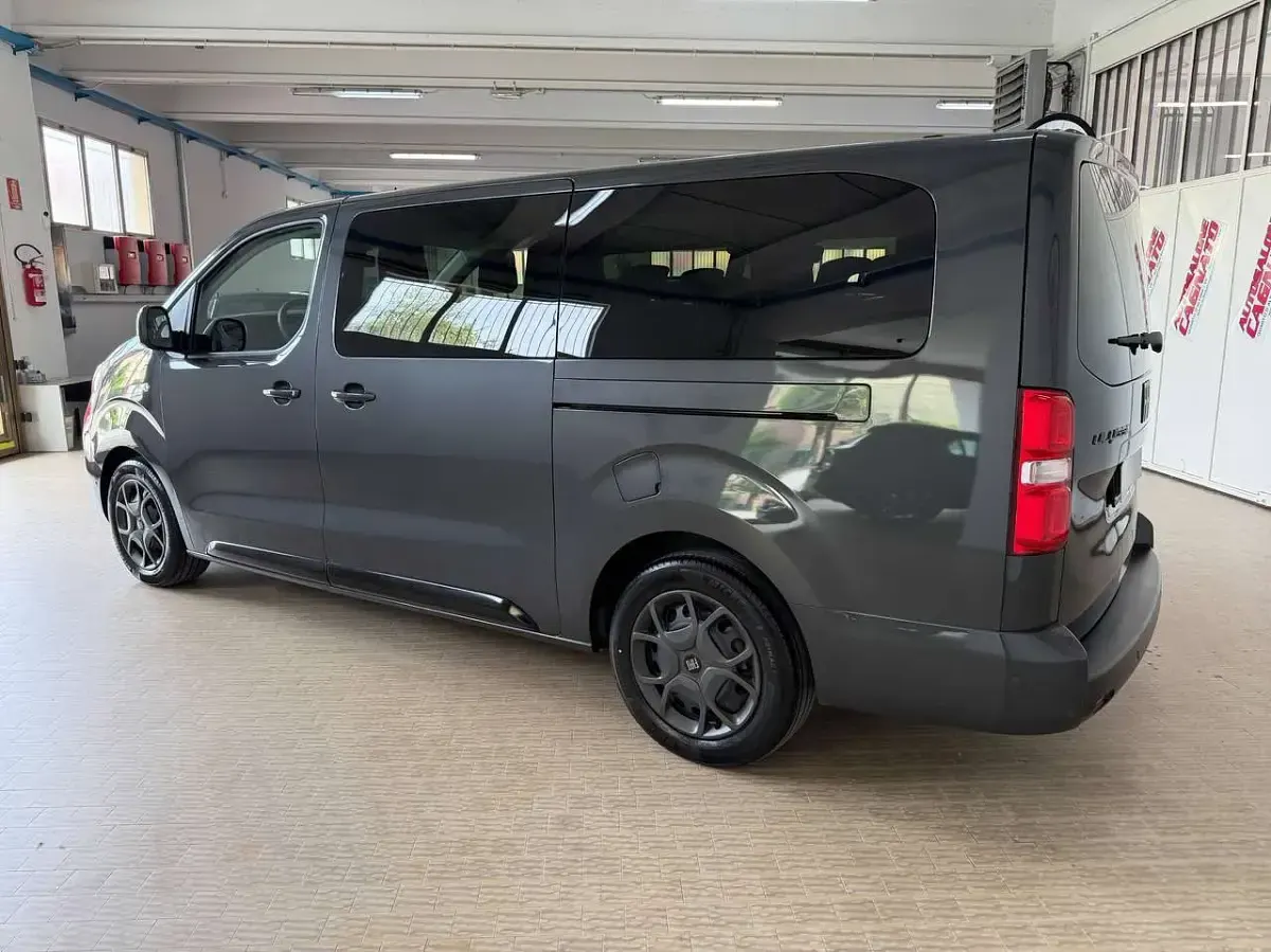 Usata Fiat Ulysse 130 kW (177 CV) 2025 Grigio scuro metalizzato Monovolume