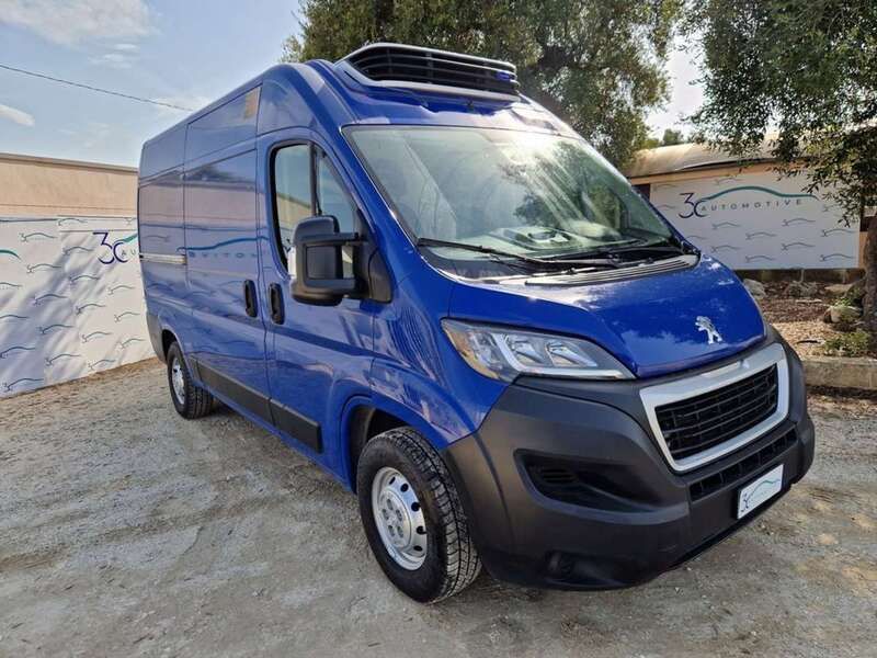 Blu Usata 2019 Peugeot Boxer Furgone | 20.328 € (Cara) - Immagine 1/4