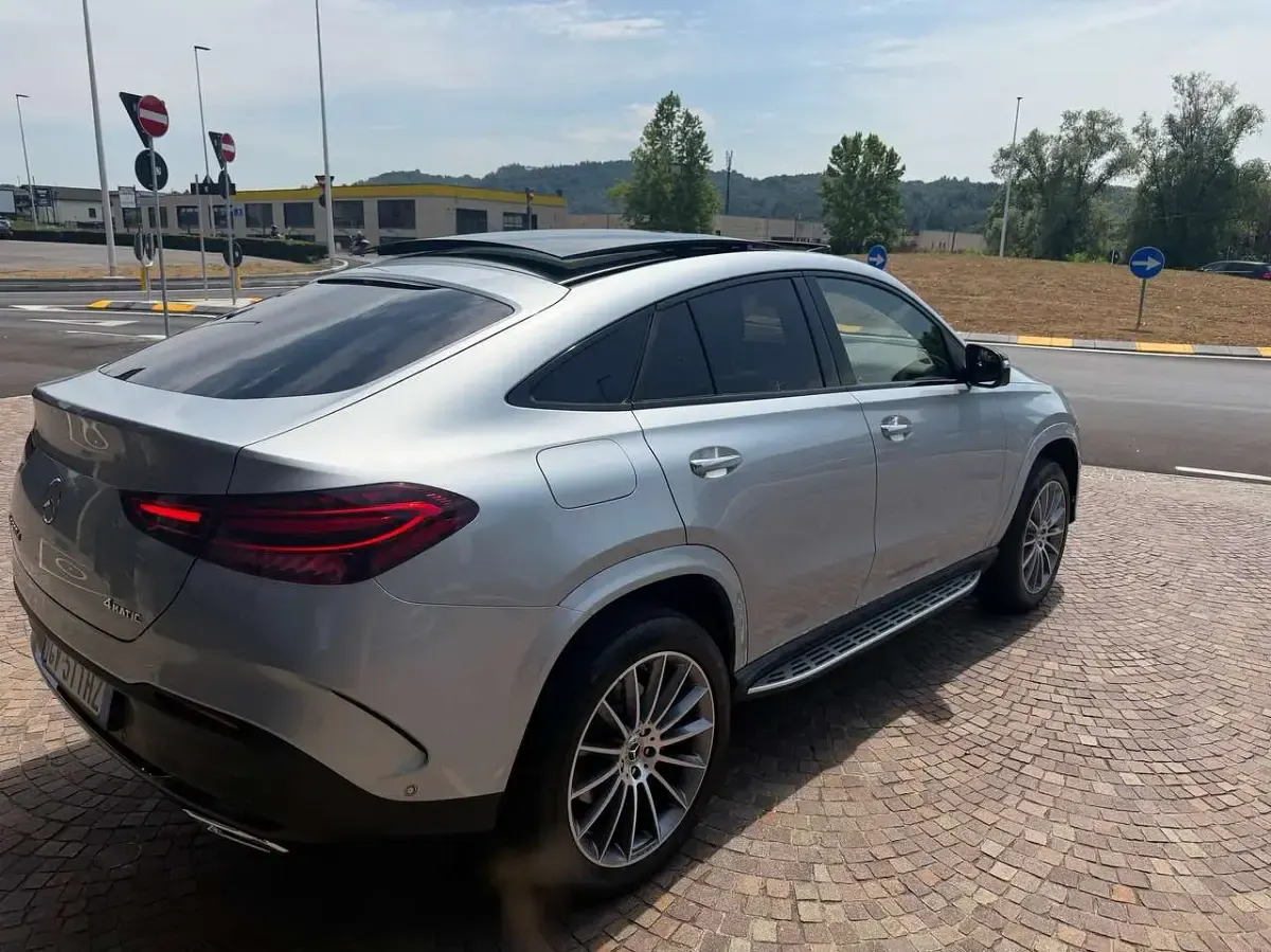 Usata Mercedes GLE300 AMG Line Premium Plus 269 CV (197 kW) 2024 Argento SUV