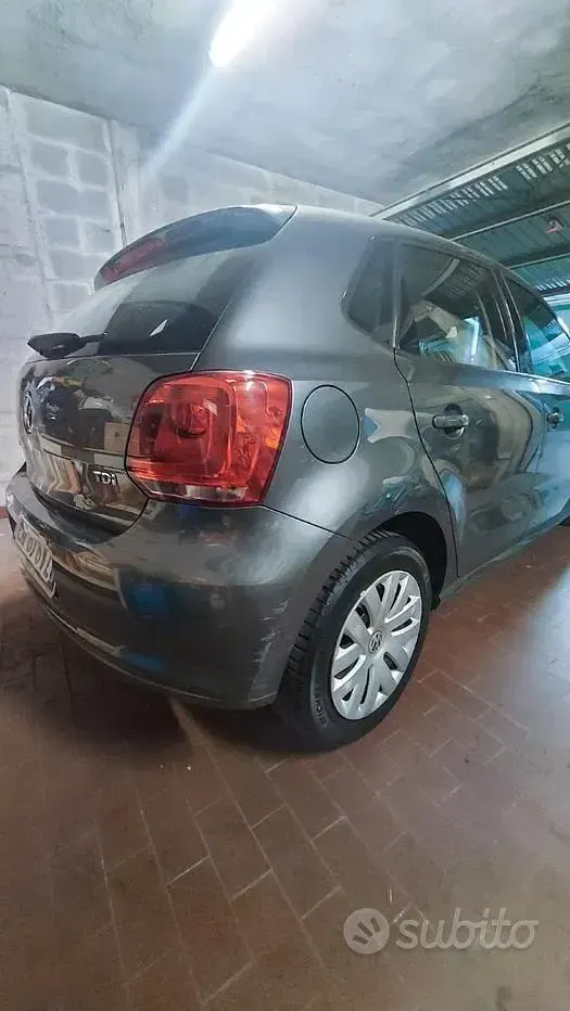 Usata VW Polo 75 CV (55 kW) 2013 Grigio Utilitaria