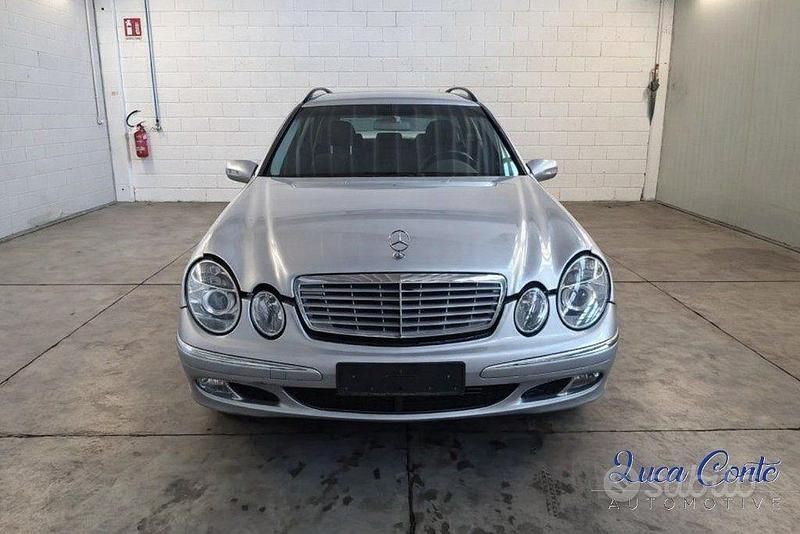 Usata Mercedes E270 Elegance 177 CV (130 kW) 2006 Grigio Station wagon