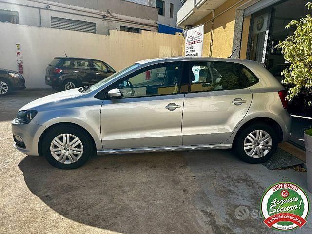 Usata VW Polo Trendline 60 CV (44 kW) 2017 Grigio metallizzato Berlina