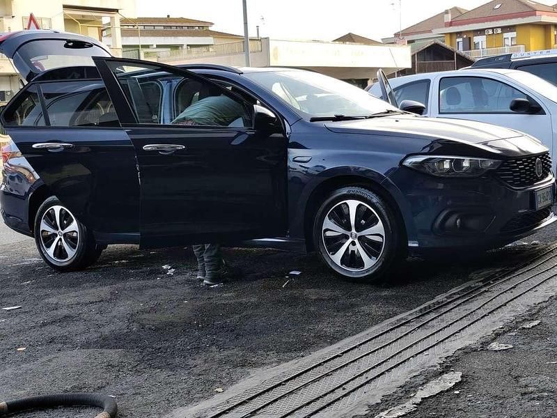 Usata Fiat Tipo Lounge 120 CV (88 kW) 2017 Station wagon