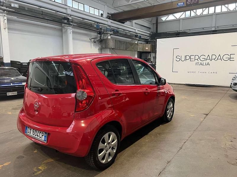 Usata Opel Agila Enjoy 86 CV (63 kW) 2009 Rosso Utilitaria