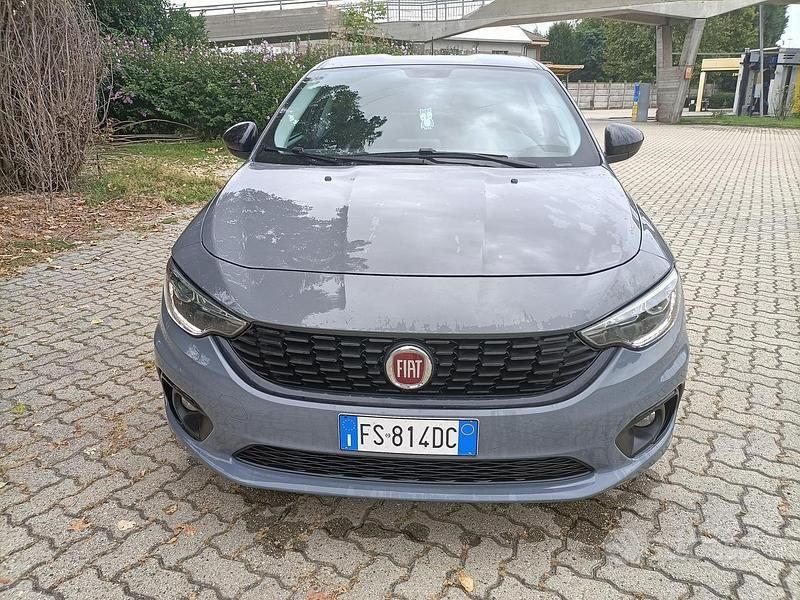 Usata Fiat Tipo S 120 CV (88 kW) 2018 Grigio Berlina