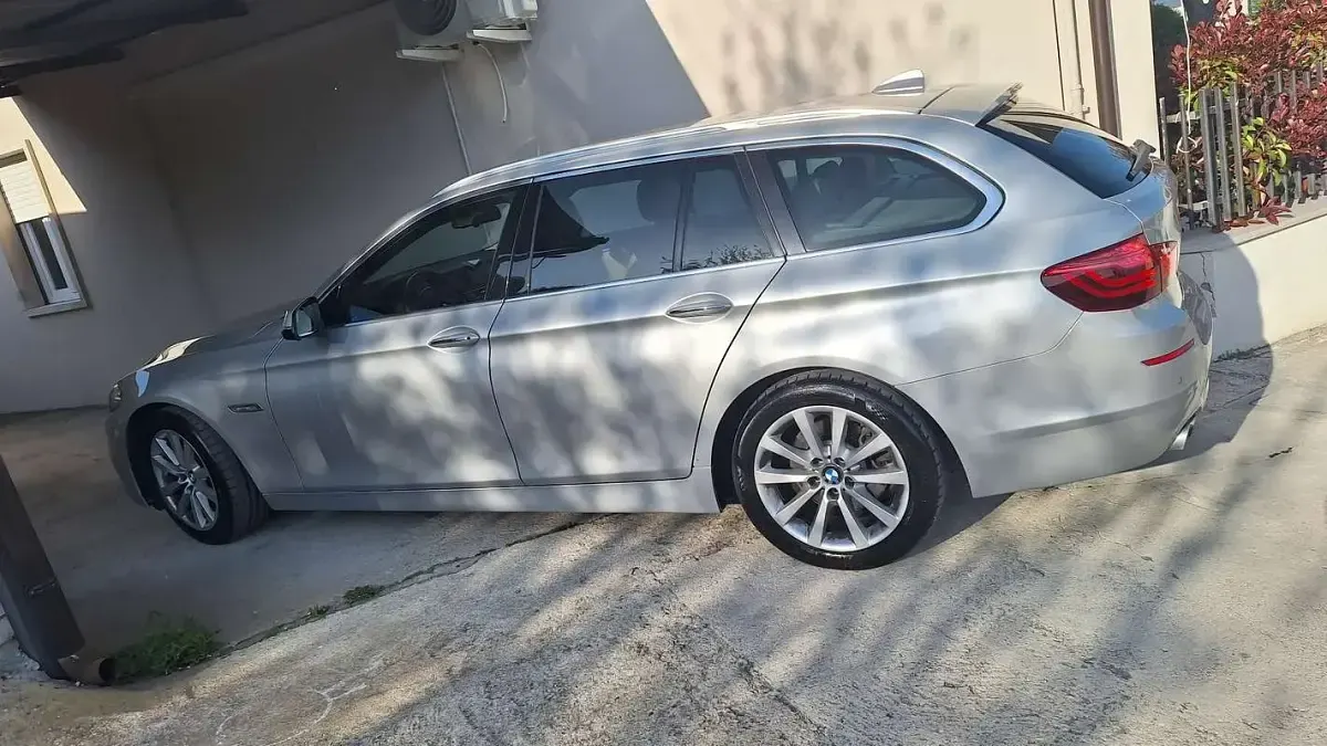 Usata BMW 520 Luxury Line 190 CV (139 kW) 2017 Station wagon