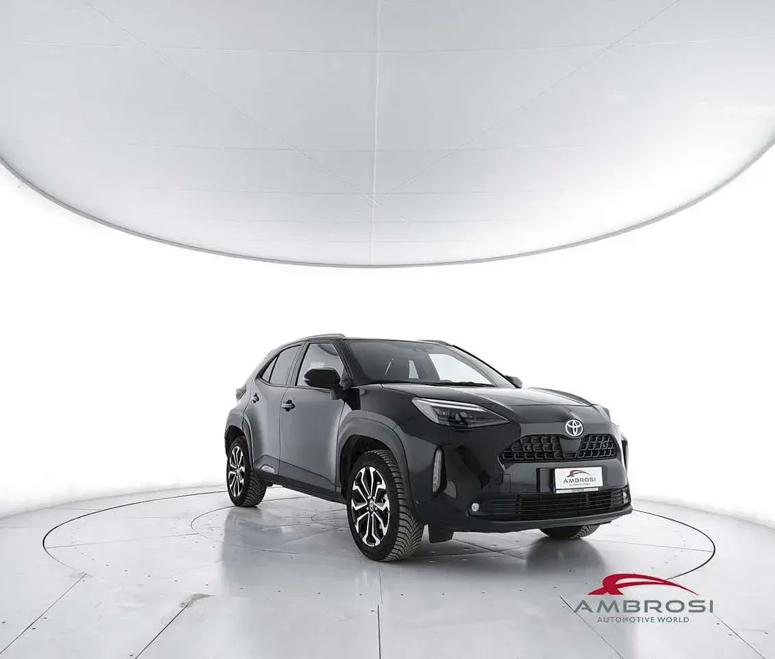 Usata Toyota Yaris Cross Trend 92 CV (67 kW) 2022 Nero SUV