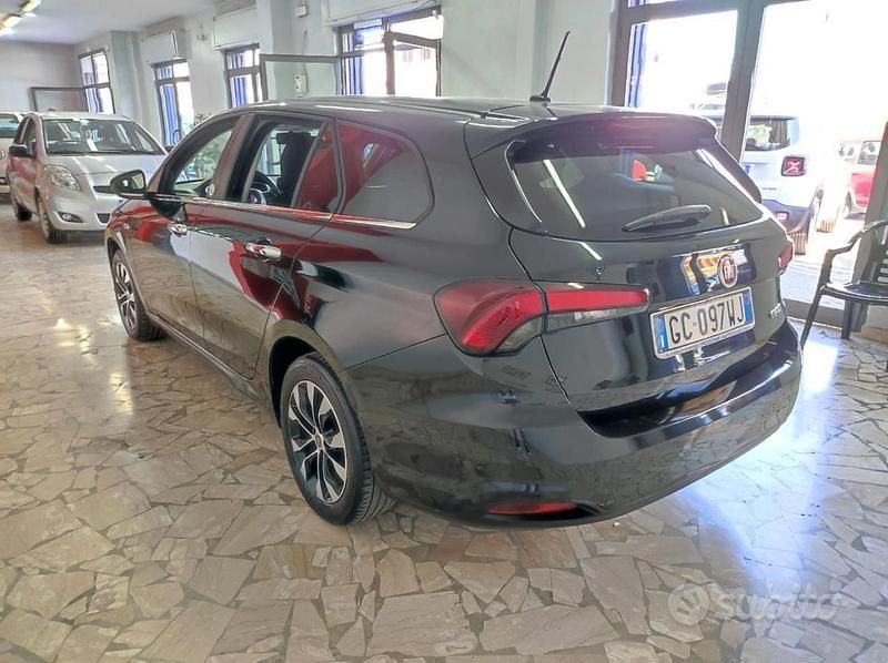 Usata Fiat Tipo Mirror 120 CV (88 kW) 2020 Nero(met.) Station wagon